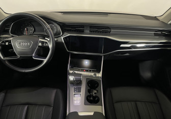 Подержанный автомобиль Audi A6 Sedan 2021 года (12 фото)