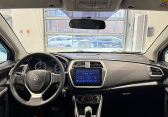 Подержанный автомобиль Suzuki SX4 Hatchback 2018 года (15 фото)