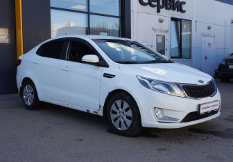 Подержанный автомобиль Kia Rio Sedan 2011 года (3 фото)