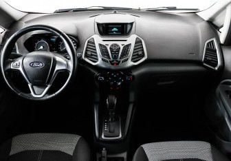 Подержанный автомобиль Ford EcoSport 2014 года (6 фото)