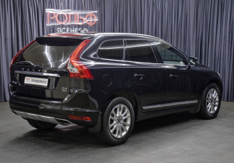 Подержанный автомобиль Volvo XC60 2013 года (5 фото)