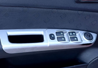 Подержанный автомобиль Hyundai Getz 2009 года (16 фото)