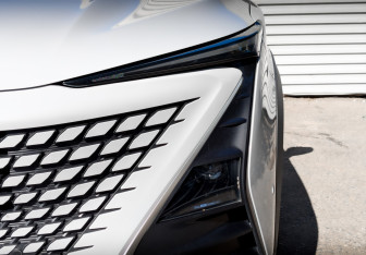 Подержанный автомобиль Changan UNI-T 2024 года (16 фото)