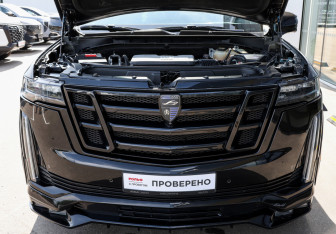 Подержанный автомобиль Cadillac Escalade Suv 2022 года (9 фото)