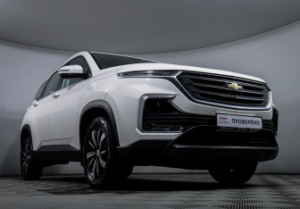 Подержанный автомобиль Chevrolet Captiva 2021 года (18 фото)