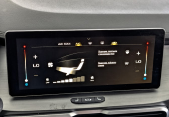 Подержанный автомобиль Geely Coolray 2023 года (26 фото)