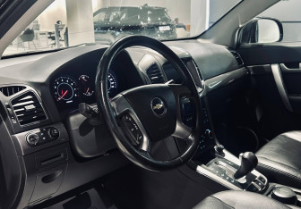 Подержанный автомобиль Chevrolet Captiva 2012 года (7 фото)