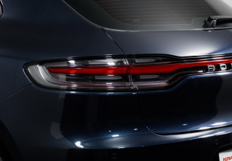 Подержанный автомобиль Porsche Macan 2019 года (16 фото)