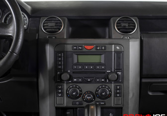 Подержанный автомобиль Land Rover Discovery 2005 года (14 фото)