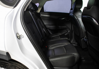 Подержанный автомобиль Geely Tugella 2022 года (12 фото)