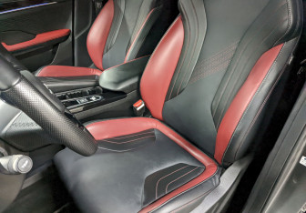 Подержанный автомобиль Geely Coolray 2024 года (14 фото)