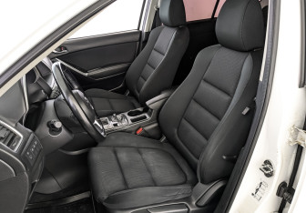 Подержанный автомобиль Mazda CX-5 2015 года (20 фото)