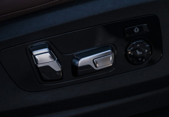 Подержанный автомобиль BMW X5 2023 года (23 фото)