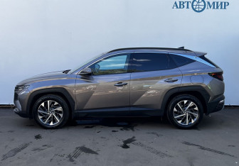 Подержанный автомобиль Hyundai Tucson 2023 года (8 фото)