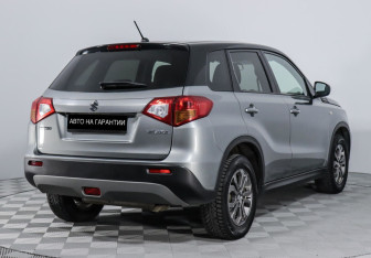 Подержанный автомобиль Suzuki Vitara 2017 года (5 фото)
