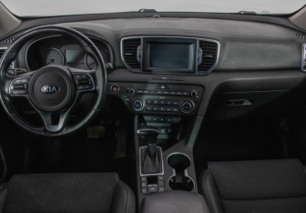 Подержанный автомобиль Kia Sportage 2016 года (13 фото)
