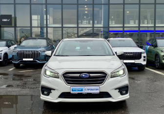 Подержанный автомобиль Subaru Legacy Sedan 2019 года (2 фото)