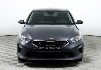 Подержанный автомобиль Kia Ceed Hatchback 2018 года (2 фото)