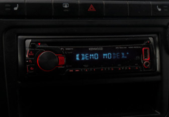 Подержанный автомобиль Volkswagen Polo Sedan 2012 года (12 фото)