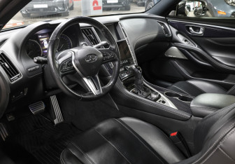 Подержанный автомобиль Infiniti Q60 Coupe 2017 года (16 фото)