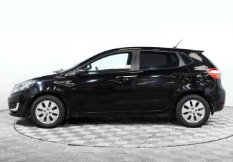 Подержанный автомобиль Kia Rio Hatchback 2013 года (3 фото)