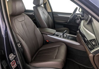 Подержанный автомобиль BMW X5 2018 года (24 фото)