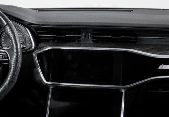 Подержанный автомобиль Audi A6 Sedan 2019 года (13 фото)