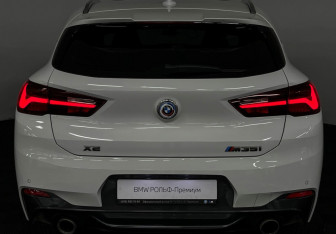 Подержанный автомобиль BMW X2 2022 года (27 фото)