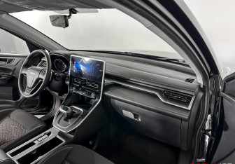 Подержанный автомобиль Haval M6 2023 года (12 фото)