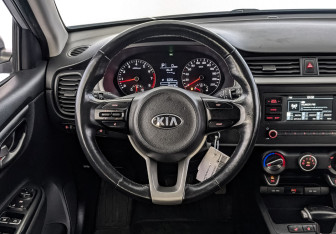 Подержанный автомобиль Kia Rio Hatchback 2021 года (22 фото)