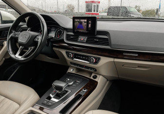 Подержанный автомобиль Audi Q5 2018 года (9 фото)