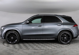 Подержанный автомобиль Mercedes-Benz GLE 2020 года (8 фото)