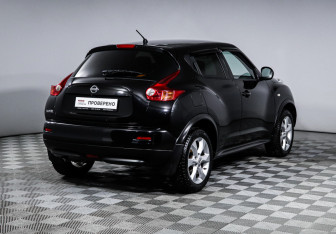 Подержанный автомобиль Nissan Juke 2012 года (5 фото)