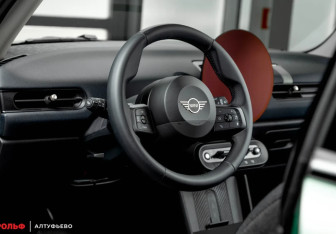 Новый MINI Hatch 2024 (5 фото)