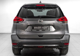 Подержанный автомобиль Nissan X-Trail 2019 года (6 фото)