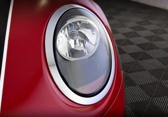 Подержанный автомобиль MINI Hatch 2018 года (17 фото)