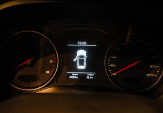 Подержанный автомобиль Москвич 3 2024 года (20 фото)