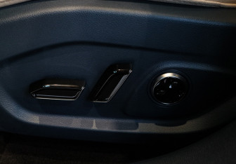 Подержанный автомобиль Voyah Free 2025 года (17 фото)