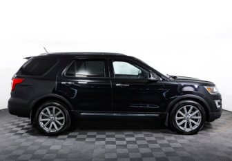 Подержанный автомобиль Ford Explorer 2017 года (4 фото)