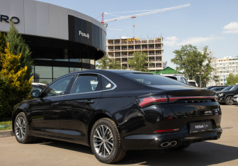 Подержанный автомобиль Geely Preface 2024 года (5 фото)