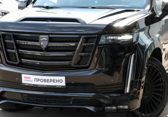 Подержанный автомобиль Cadillac Escalade Suv 2022 года (31 фото)