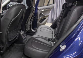 Подержанный автомобиль BMW X2 2021 года (11 фото)