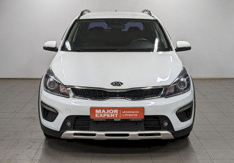 Подержанный автомобиль Kia Rio Hatchback 2017 года (2 фото)