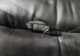 Подержанный автомобиль Nissan Teana 2012 года (19 фото)