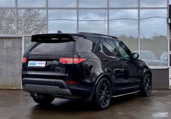 Подержанный автомобиль Land Rover Discovery 2017 года (5 фото)