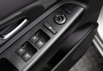 Подержанный автомобиль Kia Ceed Hatchback 2011 года (20 фото)