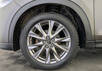 Подержанный автомобиль Mazda CX-5 2019 года (18 фото)