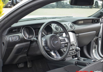 Подержанный автомобиль Ford Mustang Coupe 2020 года (13 фото)
