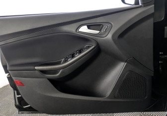 Подержанный автомобиль Ford Focus Sedan 2018 года (19 фото)