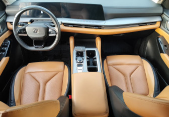 Подержанный автомобиль Changan Hunter Plus 2024 года (10 фото)